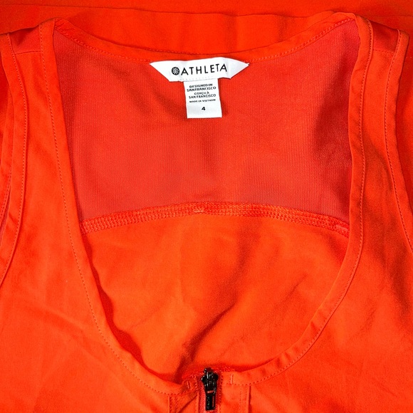 Athleta Expedition Dress. - Picture 3 of 16